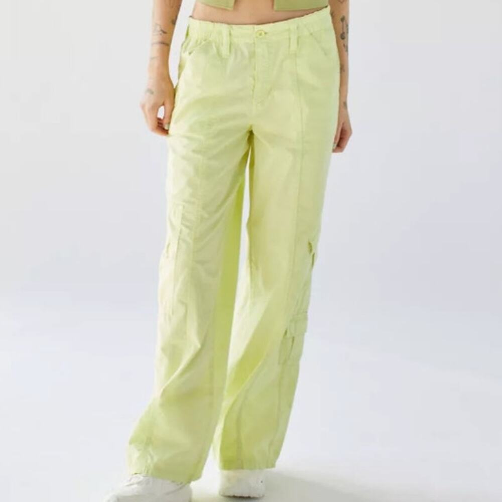 BDG Urban Outfitters NWOT Lime Y2K Low Rise Baggy Wide Leg Cotton Cargo Pant